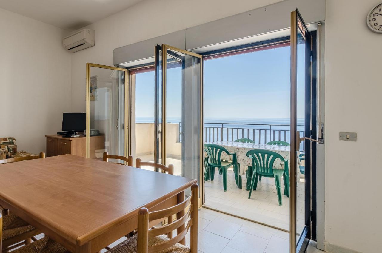 Casa Vacanze Andreana Letojanni Exterior foto