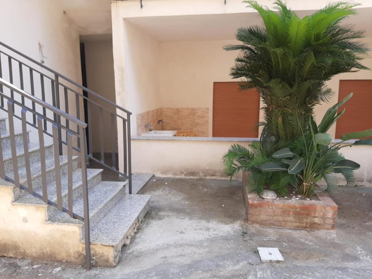Casa Vacanze Andreana Letojanni Exterior foto