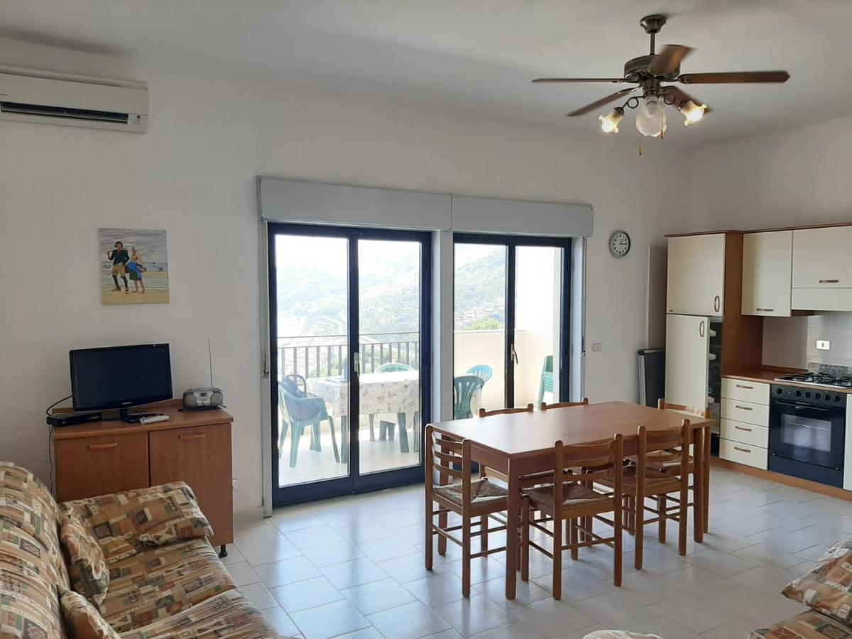 Casa Vacanze Andreana Letojanni Exterior foto